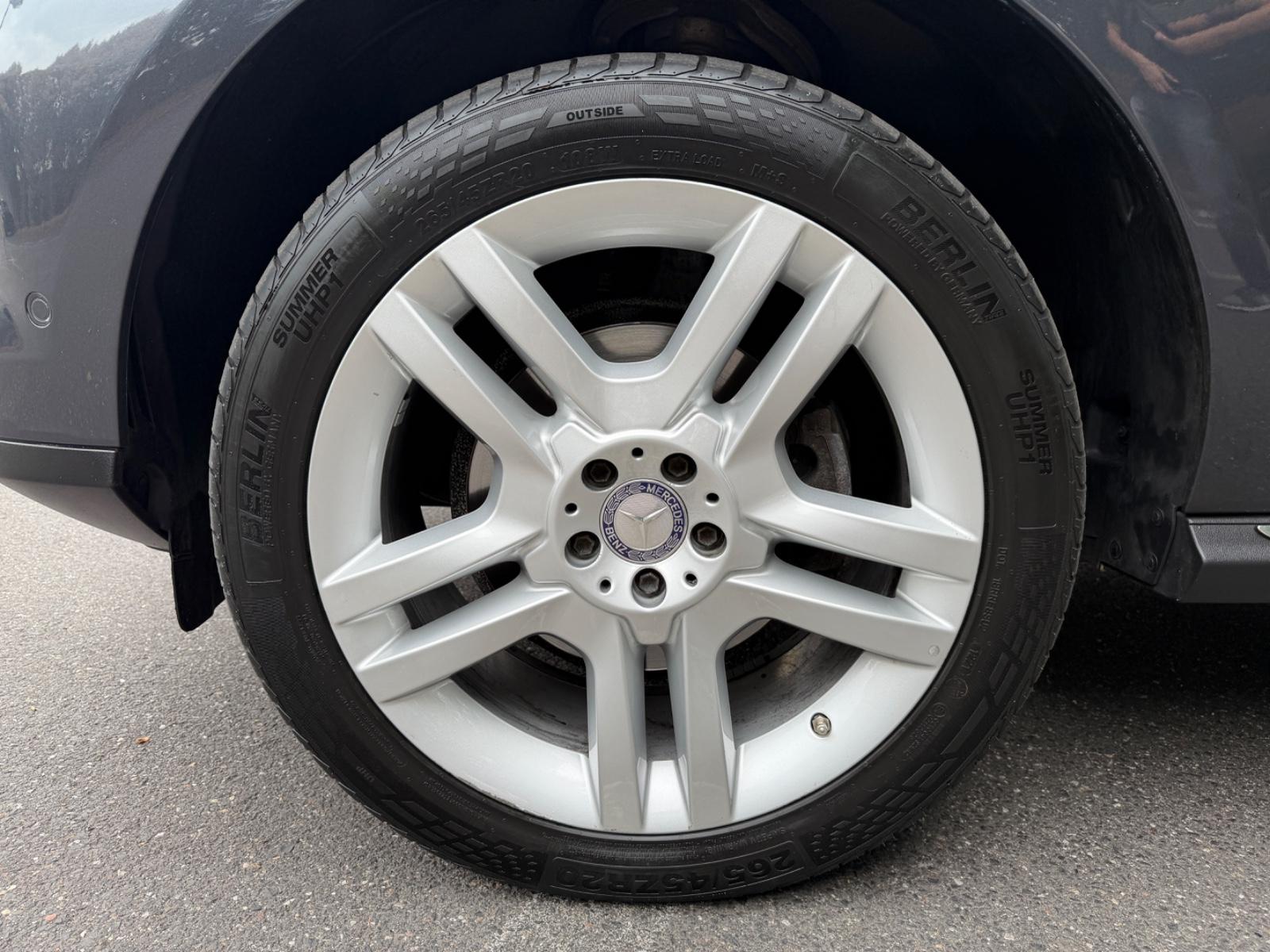 Mercedes-Benz ML 350 CDI BlueTec 4Matic*Panorama*20Zoll*Top*
