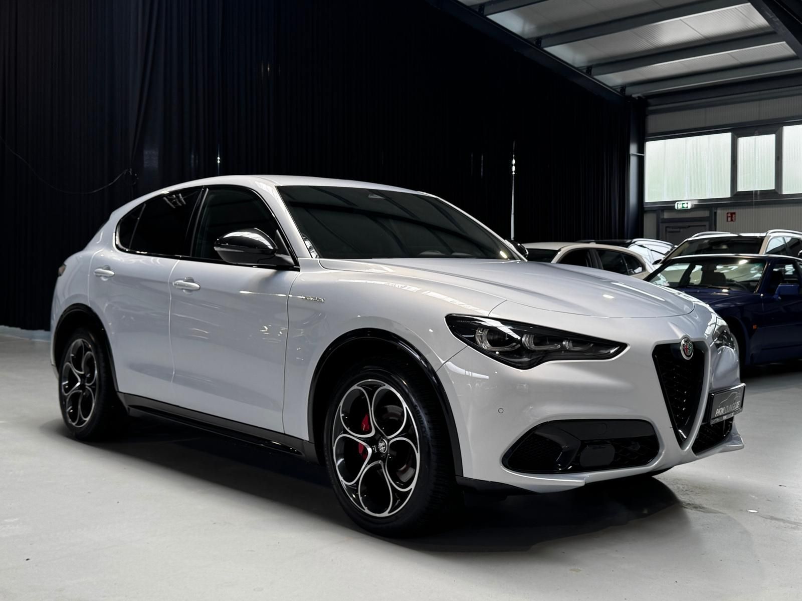 Alfa Romeo Stelvio 2.2 JTDM KAT Veloce Q4 Metallic imagem 2