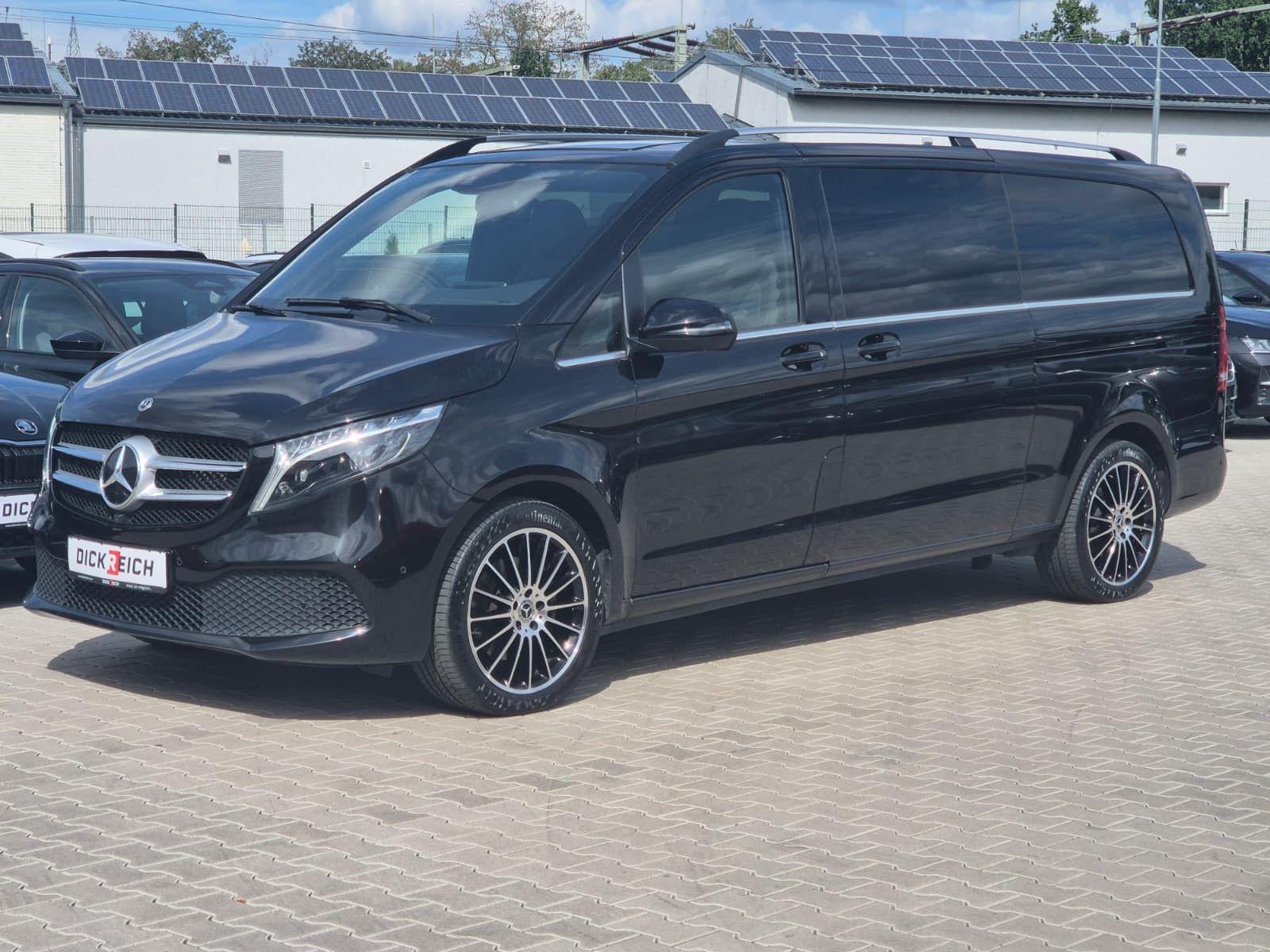 Fahrzeugabbildung Mercedes-Benz V 250 d AVANTGARDE extralang LEDER*LED*BUR*DISTR