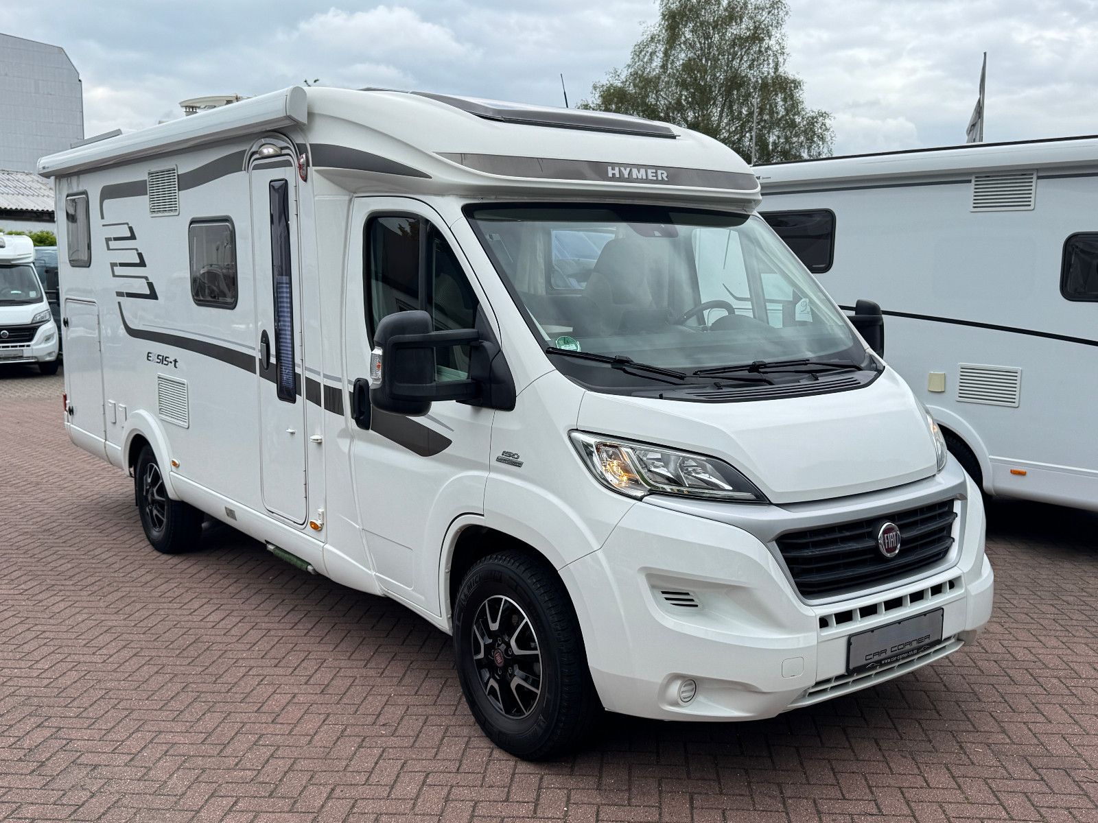 Fahrzeugabbildung HYMER / ERIBA / HYMERCAR EXSIS-T 588 AUTOMATIK ALKO LITHIUM 240 AH SOLAR
