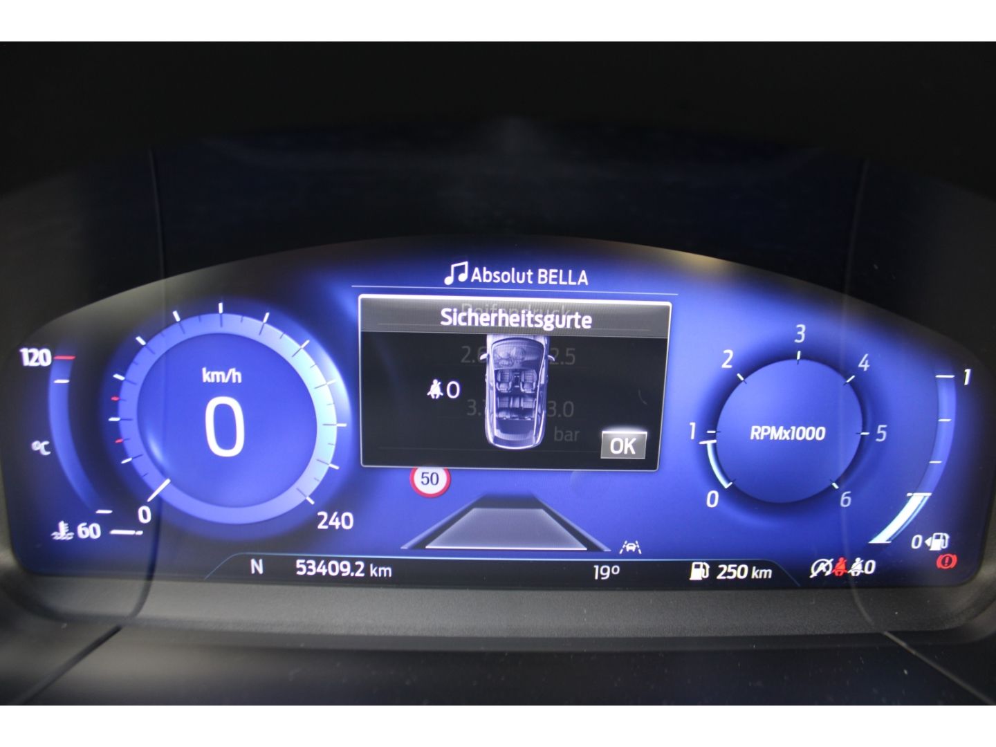 FORD Kuga 2.0 Hybrid ST-Line ACC LED TWA RFK AHK Navi - Image 15