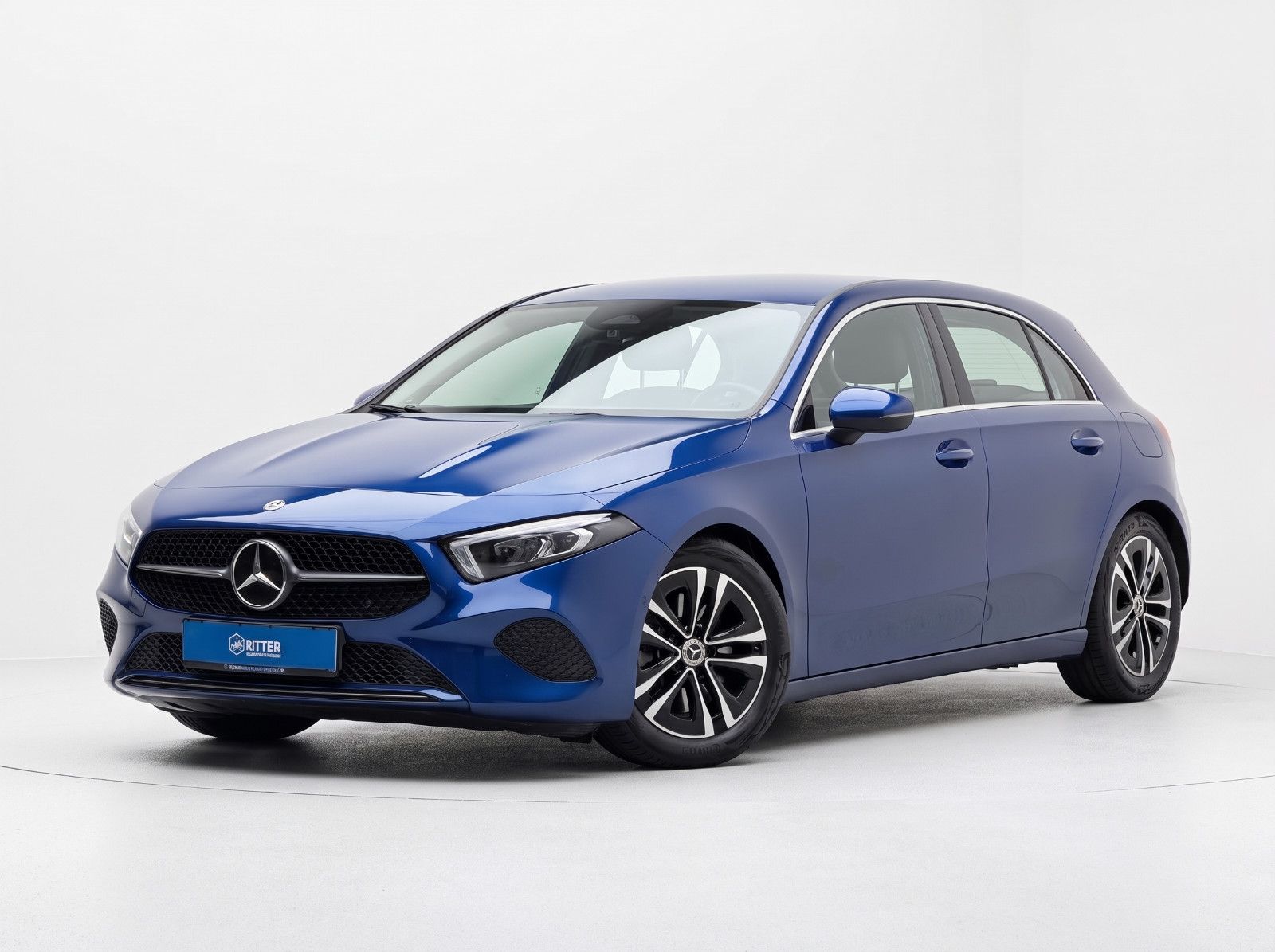 Mercedes-Benz A 250 4M Progressive AHK Burmester NAVI MBUX LED