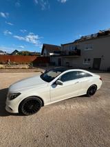 Mercedes-Benz E 400 Coupé AMG Line | 333 P... - Mercedes-Benz E 400 in Bonn