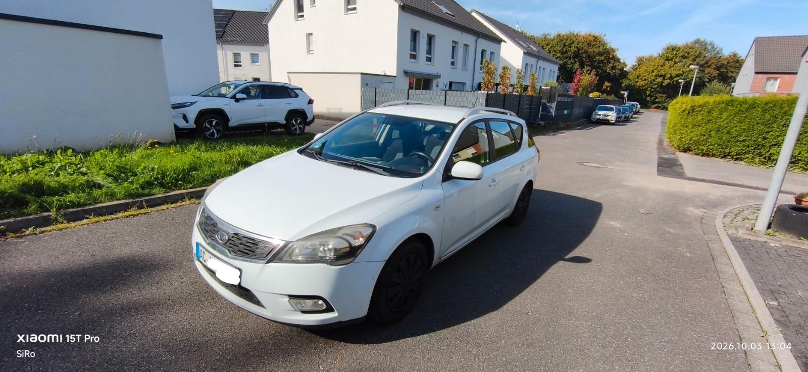 Kia cee'd 2012 — вигляд ззаду