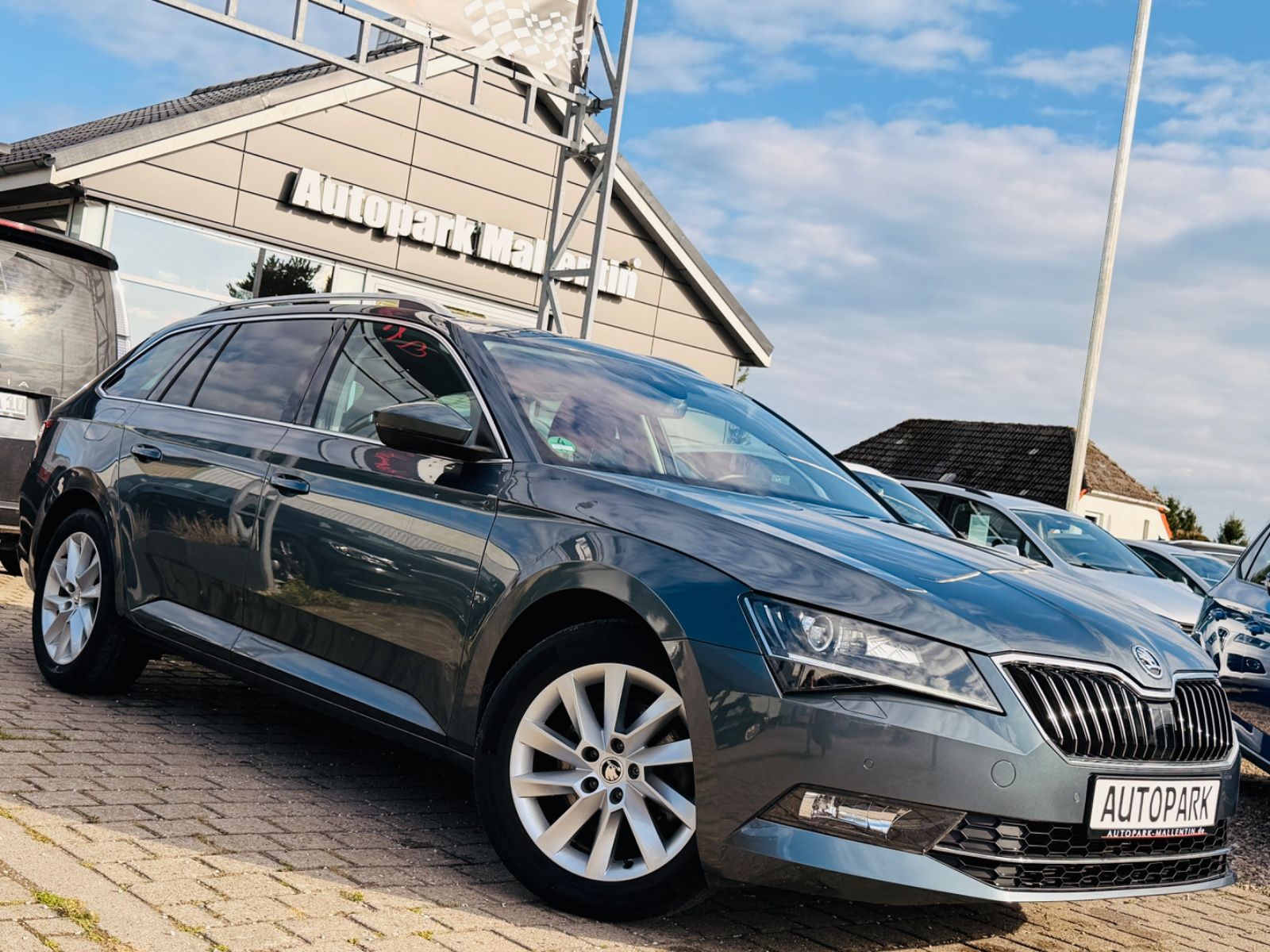 Skoda Superb - 1