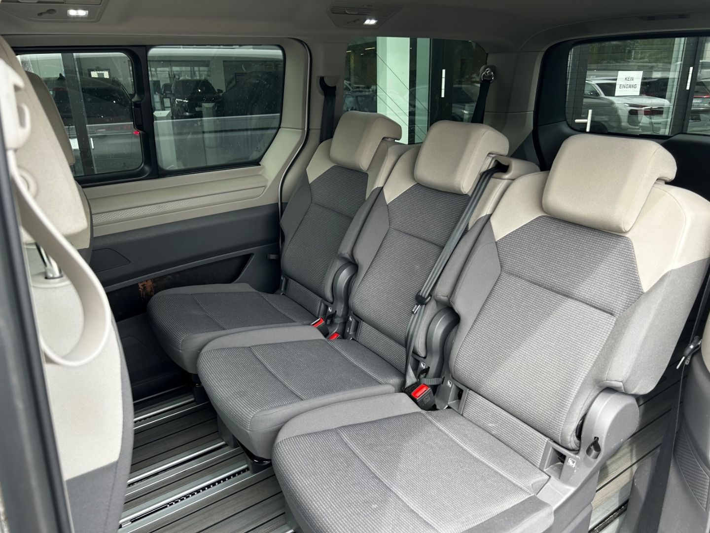 T7 Multivan Lang 2.0TDI DSG Navi*Privacy*ACC*1HD