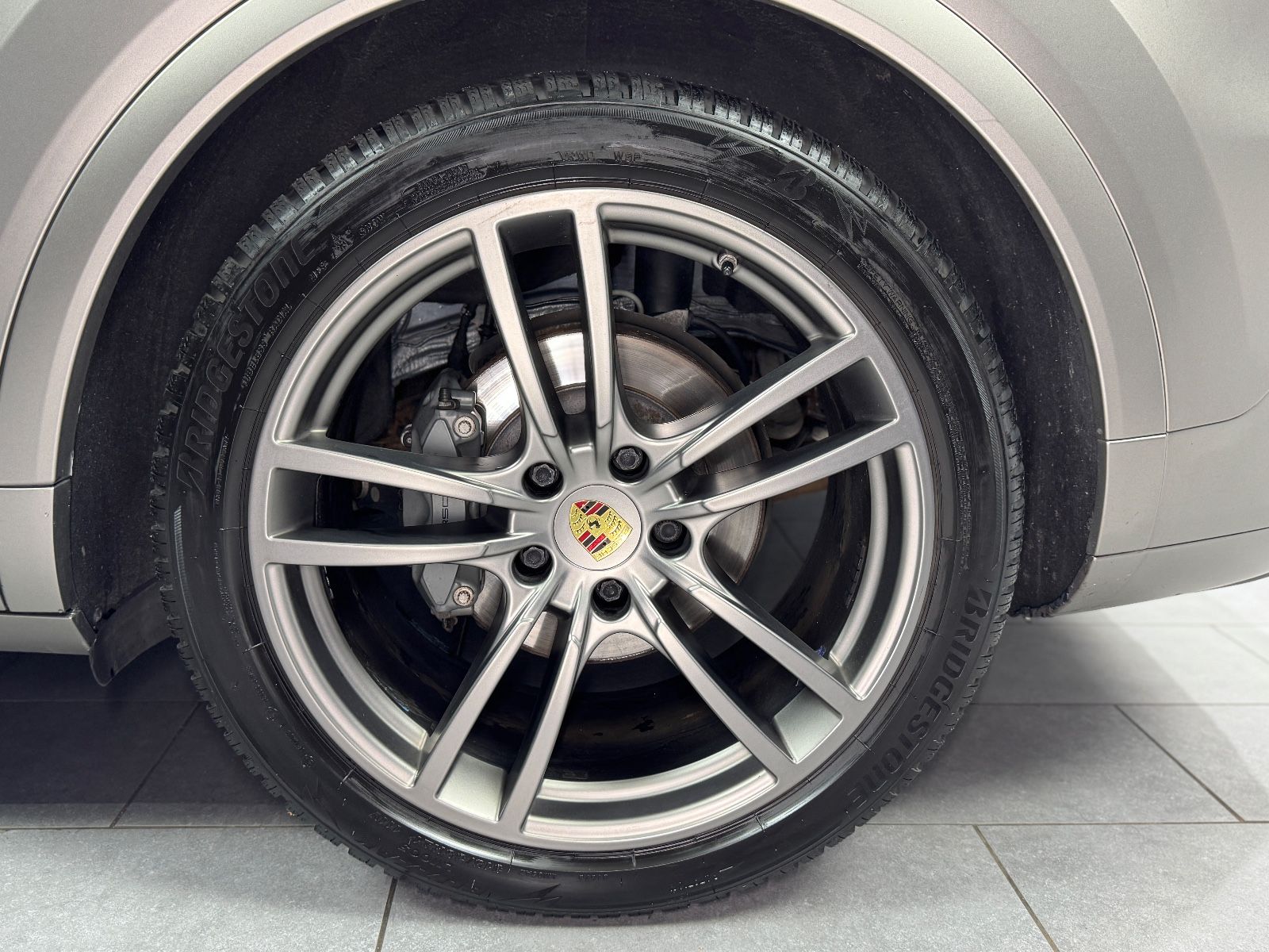 Fahrzeugabbildung Porsche Cayenne S|FACELIFT|PANO|18-WEGE|BOSE|MATRIX|