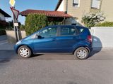 Mercedes-Benz A 160 BlueEFFICIENCY - - Mercedes-Benz A 160: Blau