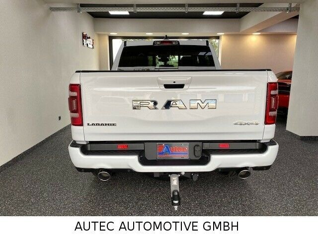 Fahrzeugabbildung Dodge LARAMIE CREW CAB SPORT  12"  HEMI 4x4