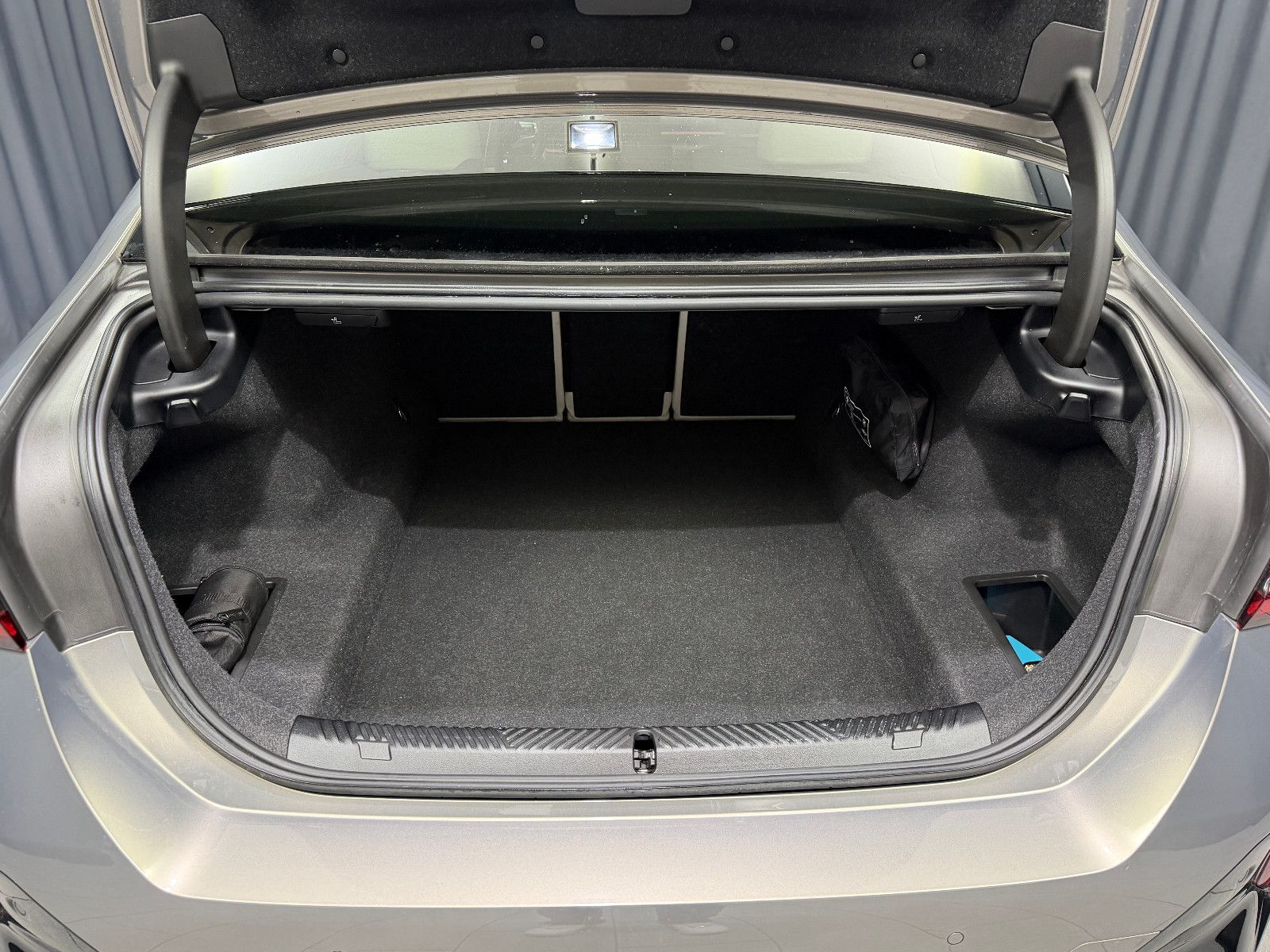Fahrzeugabbildung BMW 520 d Limousine M Sport|H&K|HuD|Garantie