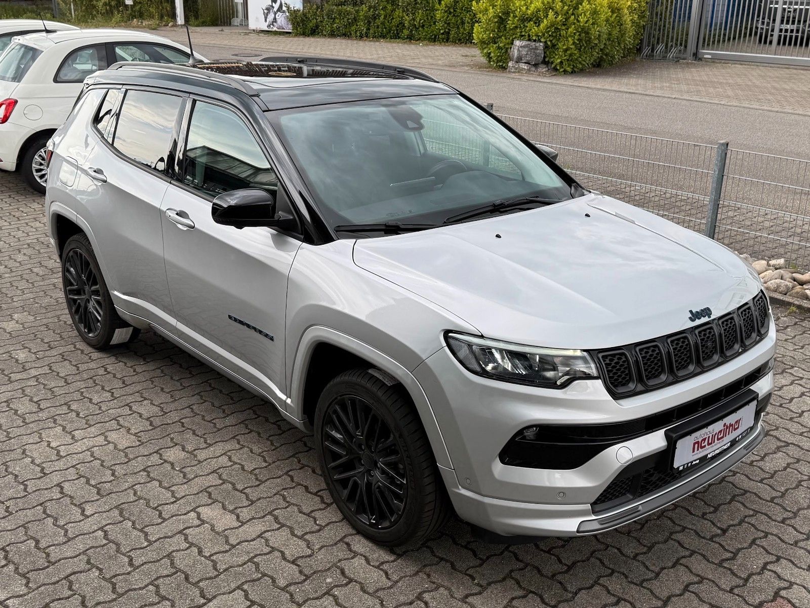 Jeep Compass S Plug-In Hybrid 4WD AHK PANO Alpine 360 imagem 3