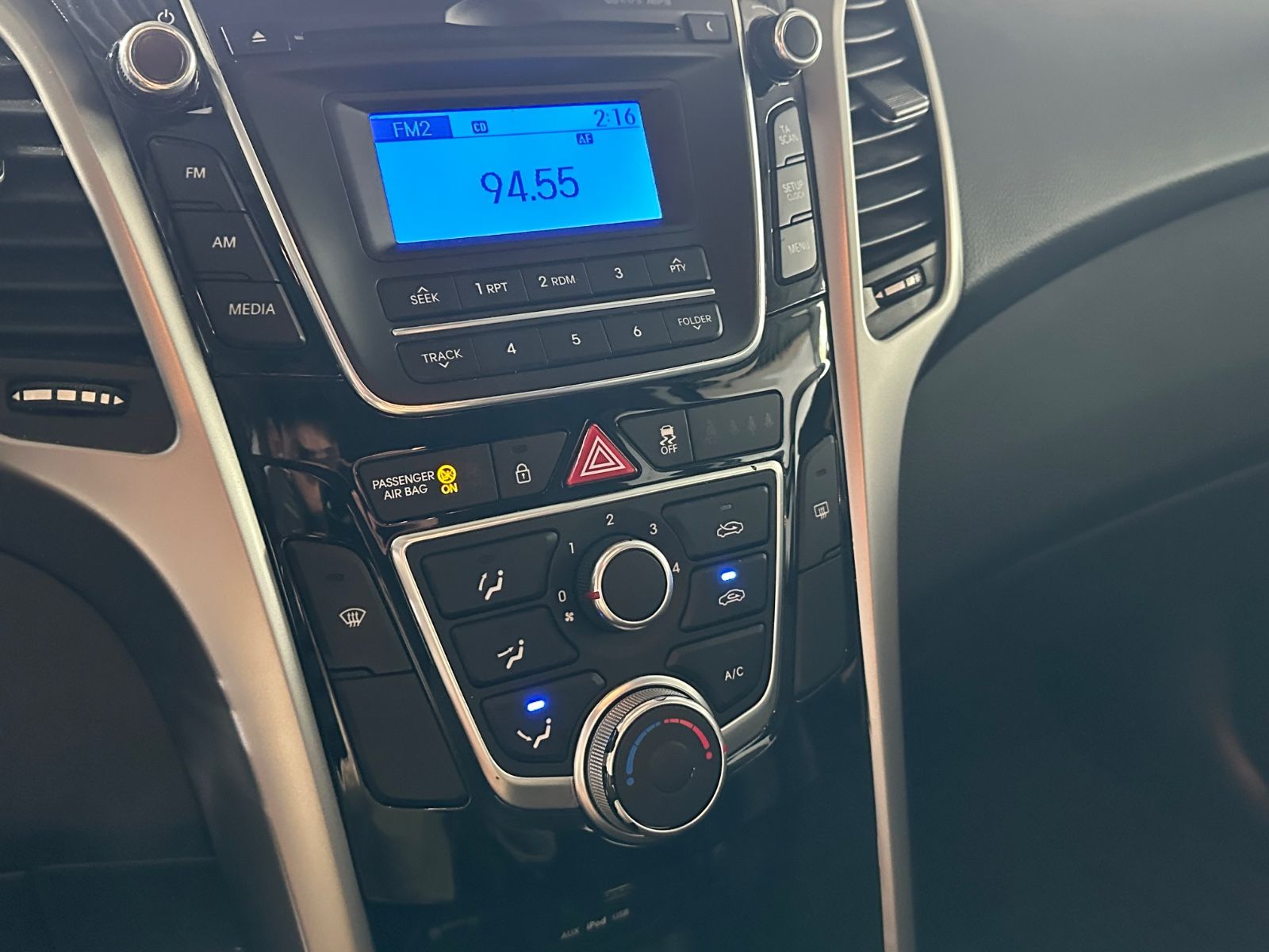 i30 blue Classic*1.Hand*Klima*MFL*LED*HU NEU*Ser