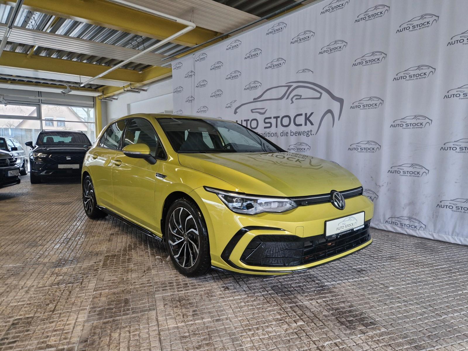 Volkswagen Golf 1.5TSI R-Line LED PDC Connect AHK Standheiz