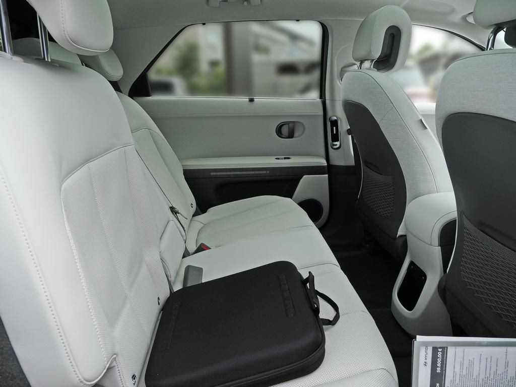 Fahrzeugabbildung Hyundai IONIQ 5 FL UNIQ Pano-Glasdach 20'' LM Park-Paket