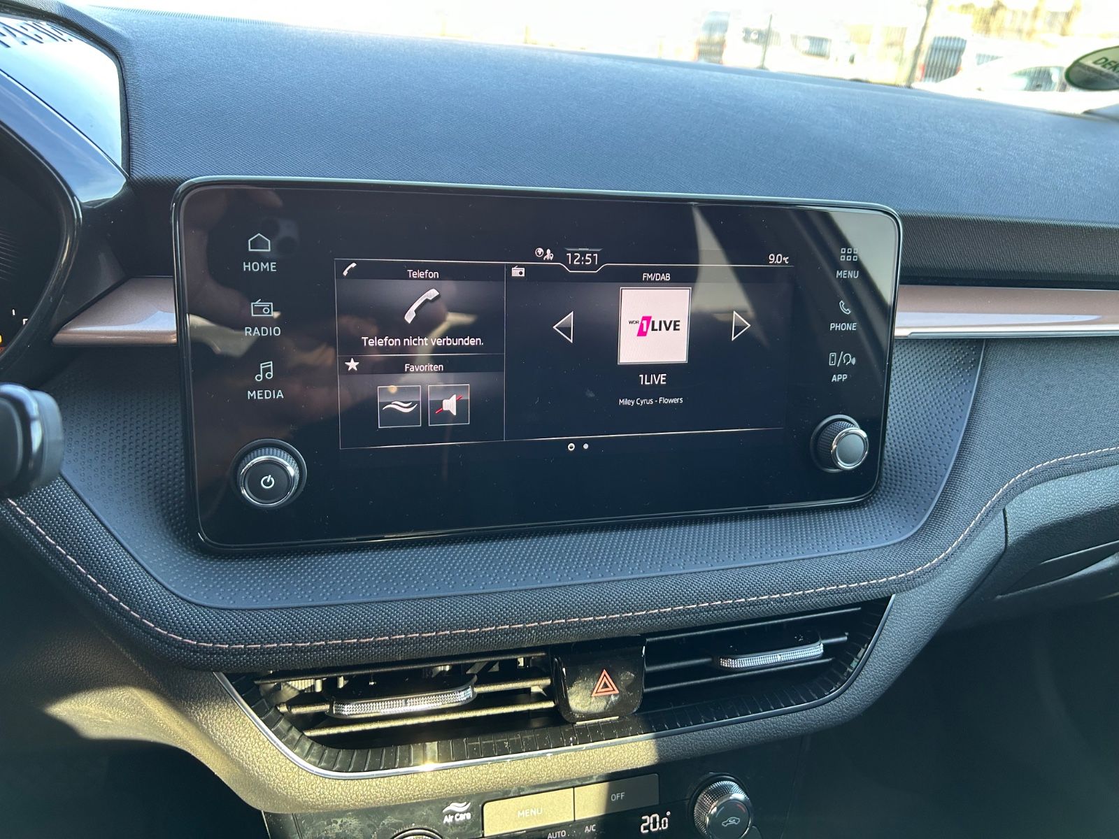 Fahrzeugabbildung SKODA Fabia Selection 1,0 DSG Tempom. Klimaautom.