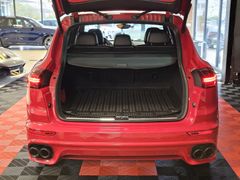 Fahrzeugabbildung Porsche Cayenne GTS *SPORTDESIGN* (BOSE/PANO/CHRONO/PASM