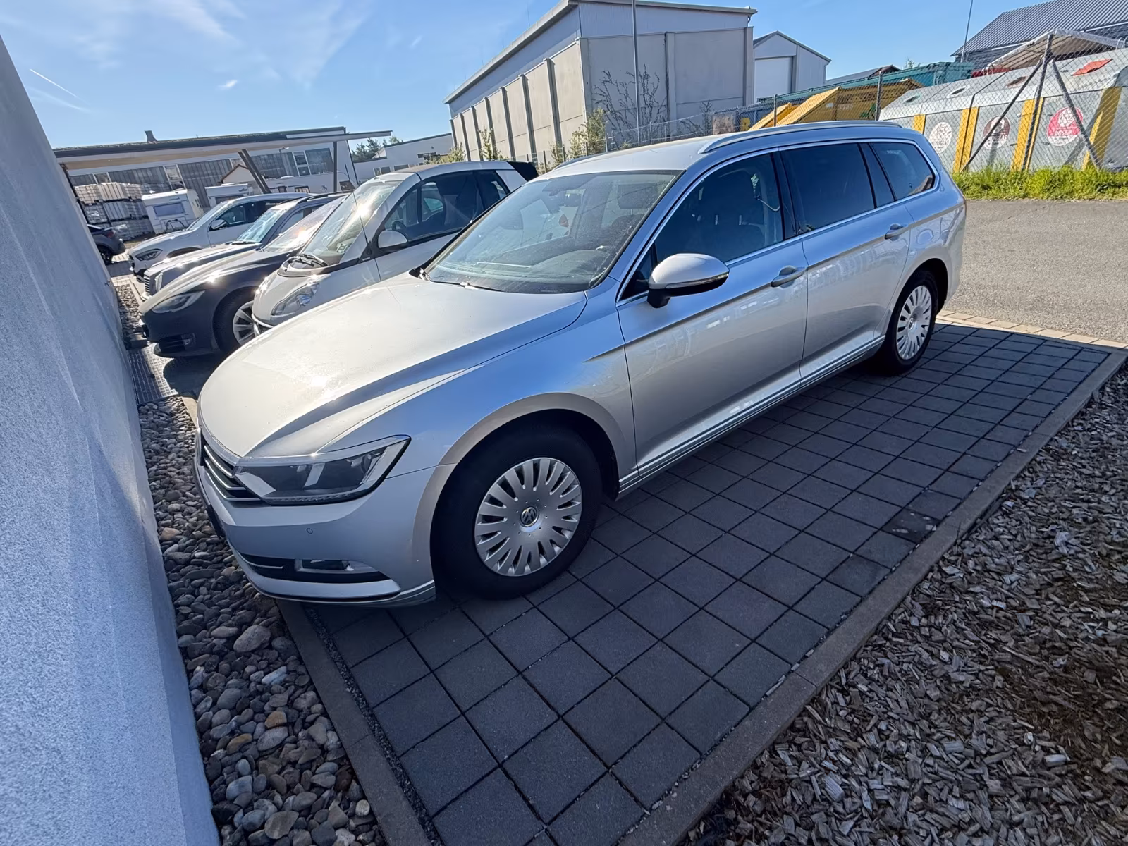 Volkswagen PASSAT 2.0 TDI VAR.-COMF.-NAVI-6G-2.HD-110KW