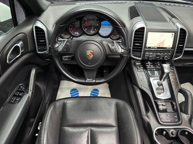 Porsche Cayenne Diesel*PANO*PDLS*PCM*XENON*LEDER*1.HAND