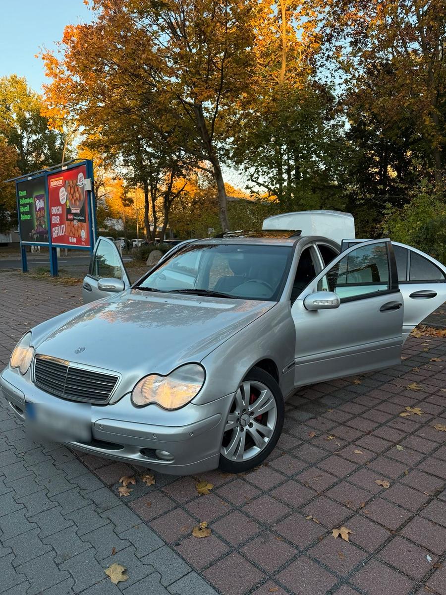 Mercedes-Benz C 200
