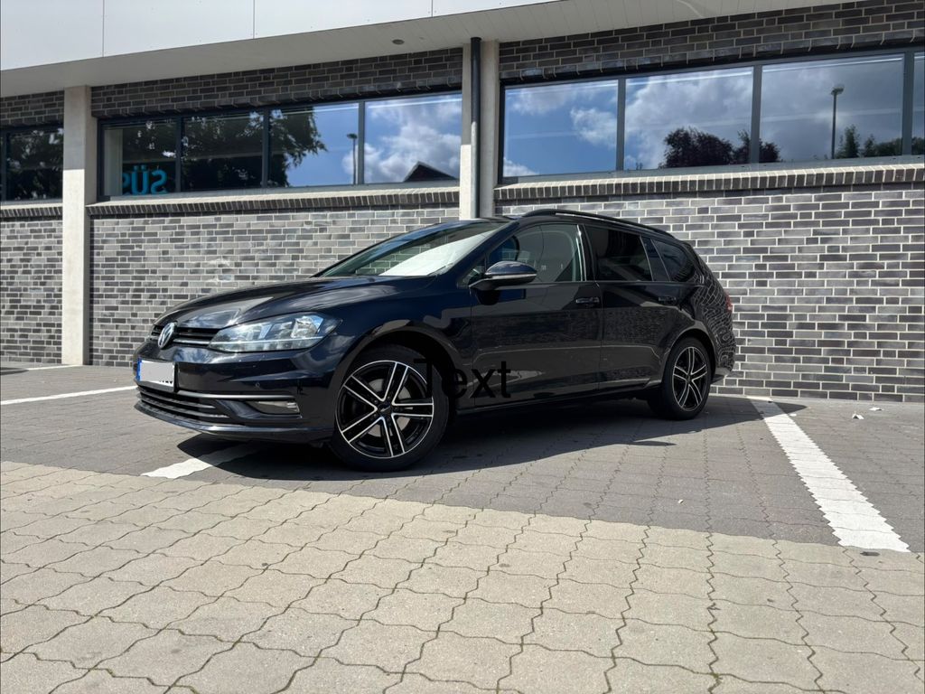 Image of Volkswagen Golf