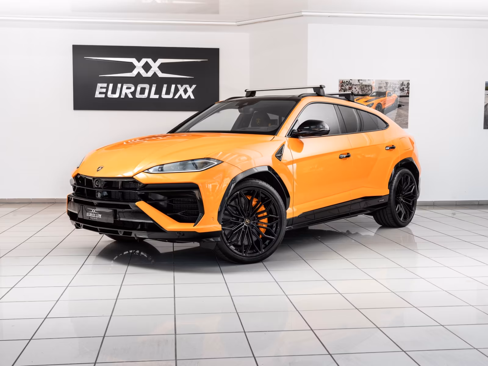 Lamborghini Urus SE Hybrid B&O/PANO/23"/Massage/Dark Pack