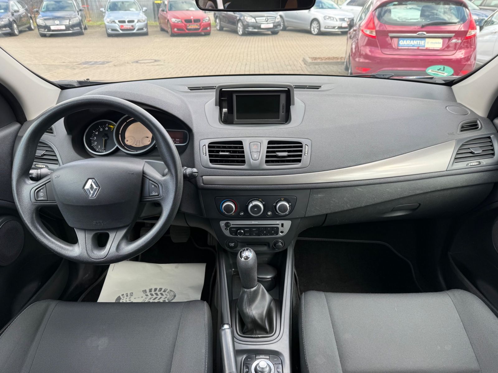 Megane III Lim. 5-trg.Tomtom Edition*NUR 76000KM