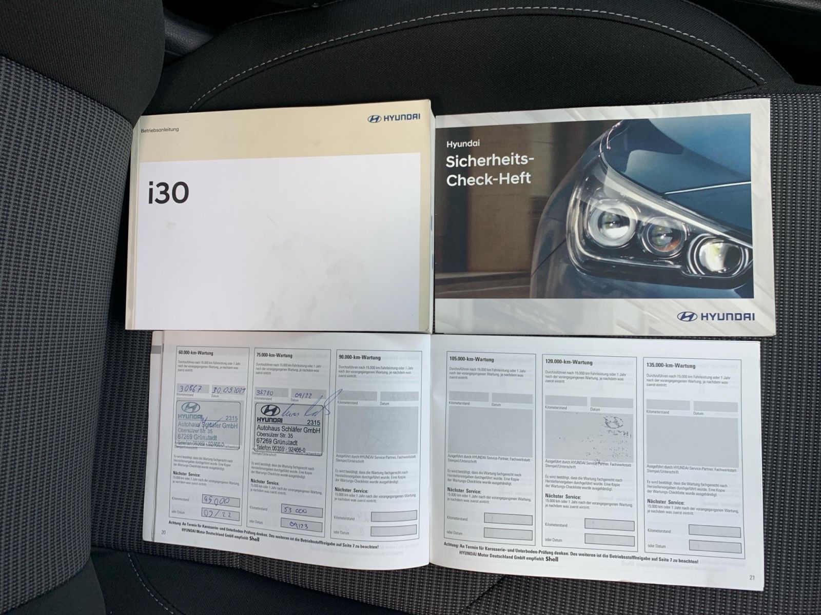 Fahrzeugabbildung Hyundai i30 1.4 Select 1 Hd 8xbereift