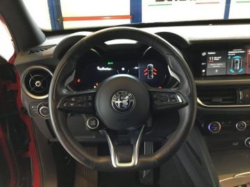 Alfa-Romeo Stelvio - 10