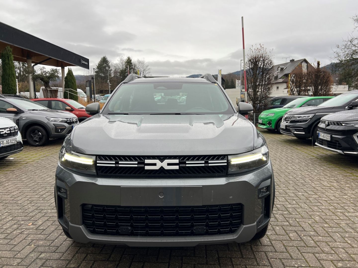 Fahrzeugabbildung Dacia Bigster TCe 130 Expression 4x4 El. Panodach Digi