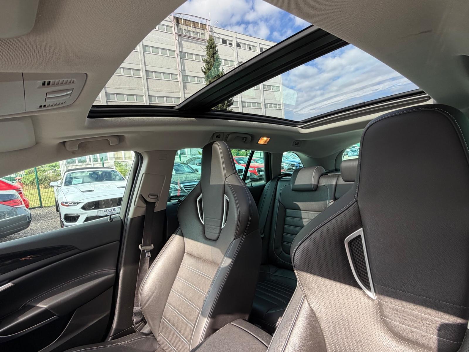 OPEL INSIGNIA A SPORTS TOURER  - OPC - 325 CV - TOIT PANORAMIQUE - CARNET ENTRETIEN