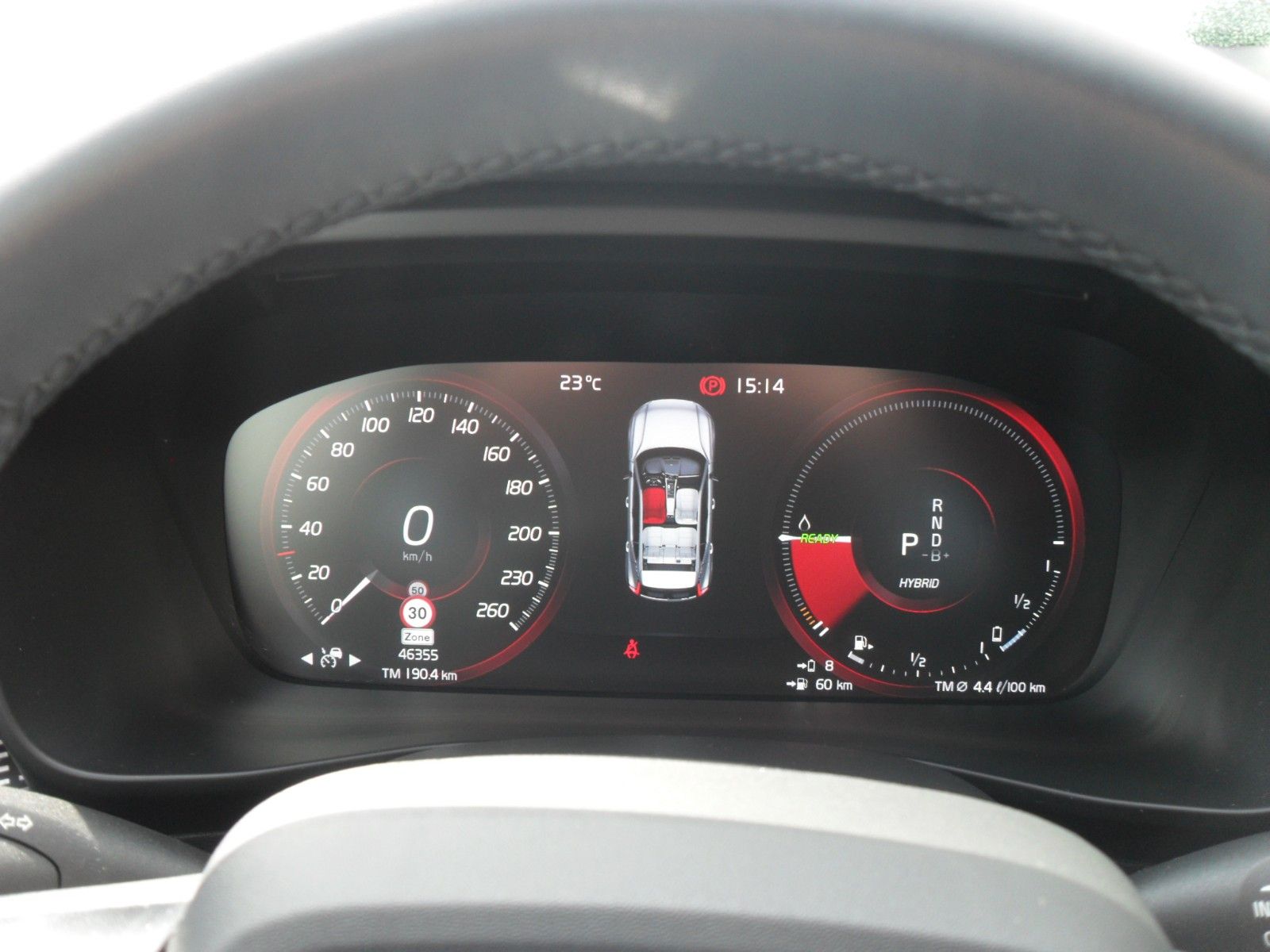 Fahrzeugabbildung Volvo XC 40 T5 R- Design Recharge Plug-In Hybrid