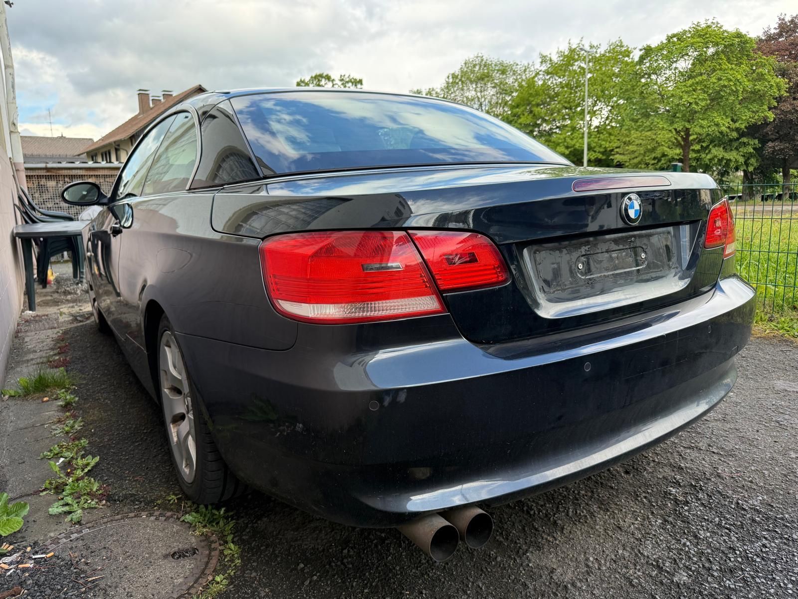 Fahrzeugabbildung BMW 320 3 Cabrio 320i