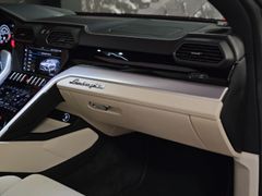 Fahrzeugabbildung Lamborghini Urus (BANG&OLUF/3D-CAM/PANO/MASSAGE/2xTV/STYLE