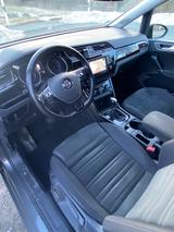 Volkswagen Touran 2.0 TDI Highline DSR SCR BMT *AHK* - VW Touran von privat