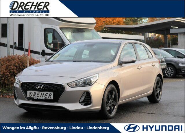 HYUNDAI i30