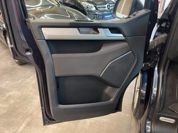 Volkswagen T6 Multivan Generation Six 4Motion * ACC*LED*KAM