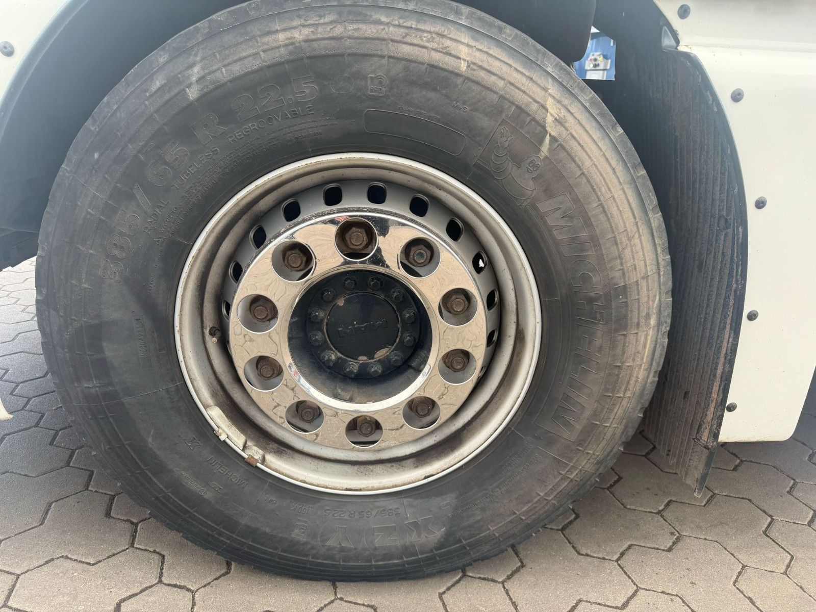 Fahrzeugabbildung MAN TGX 18.460 BL Kipphydraulik sehr sauber
