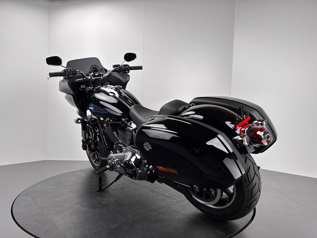 Fahrzeugabbildung Harley-Davidson LOW RIDER ST FXLRST *NEUWERTIG