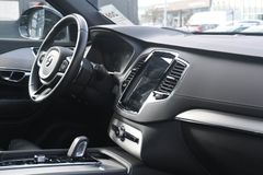 Fahrzeugabbildung Volvo XC90 R-Design T8 AWD *STHZ*PANO*360*HU*MASSAGE