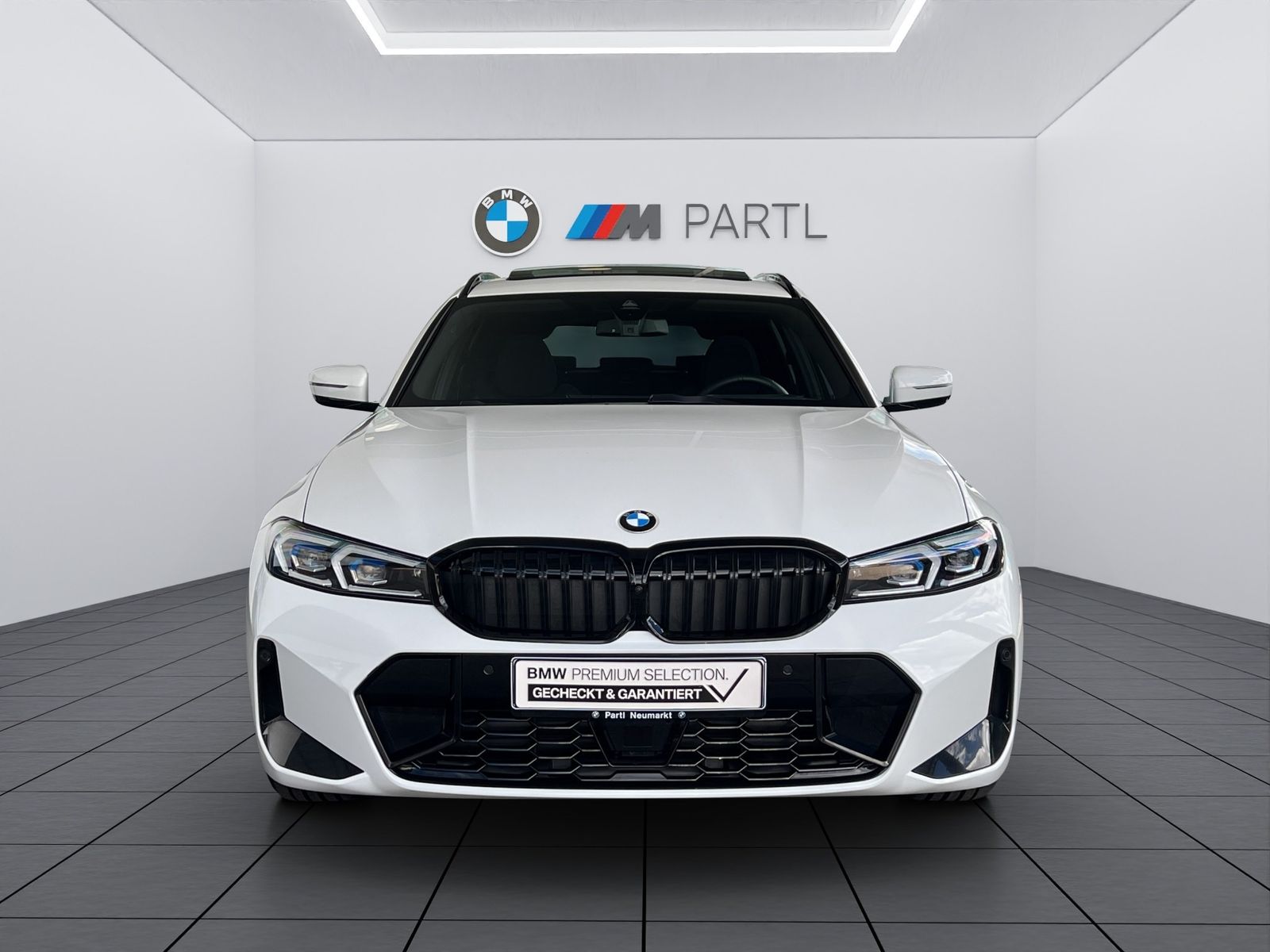 BMW 320i Touring M-Sport adapLED ACC 360° Pano AHK foto 2
