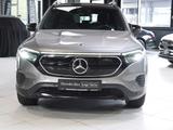 Mercedes-Benz EQB 250 NIGHT SHZ LHZ DISTRONIC PANO 360° - gebrauchte Mercedes-Benz EQB aus dem Jahr 2022