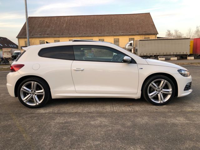 Volkswagen Scirocco 2.0 TDI 130 kW Sport  R-Line Panorama