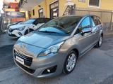Peugeot 5008 1.6 HDi 115CV Allure 85Kw - gebrauchte Peugeot 5008 aus dem Jahr 2015