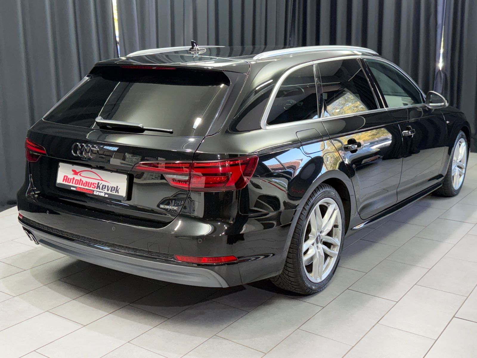 Fahrzeugabbildung Audi A4 Avant quattro sport|3xS-LINE|XENON|NAVI|VOLL