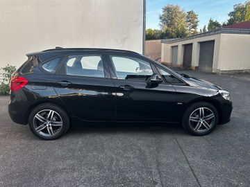 BMW 218 - 4