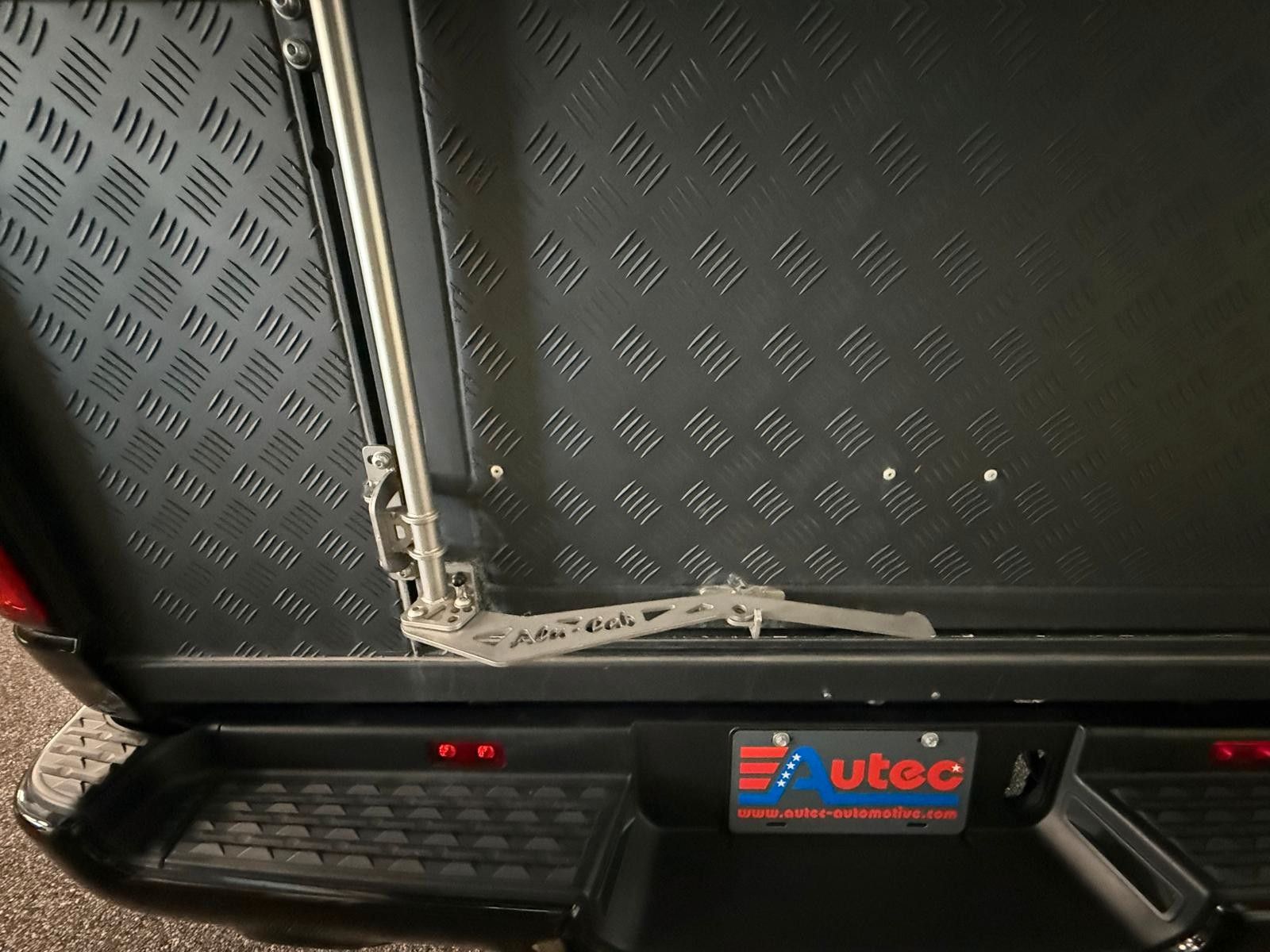 Fahrzeugabbildung Dodge LIMITED NIGHT ALU-CAB PRINS LPG AUS 1. HAND