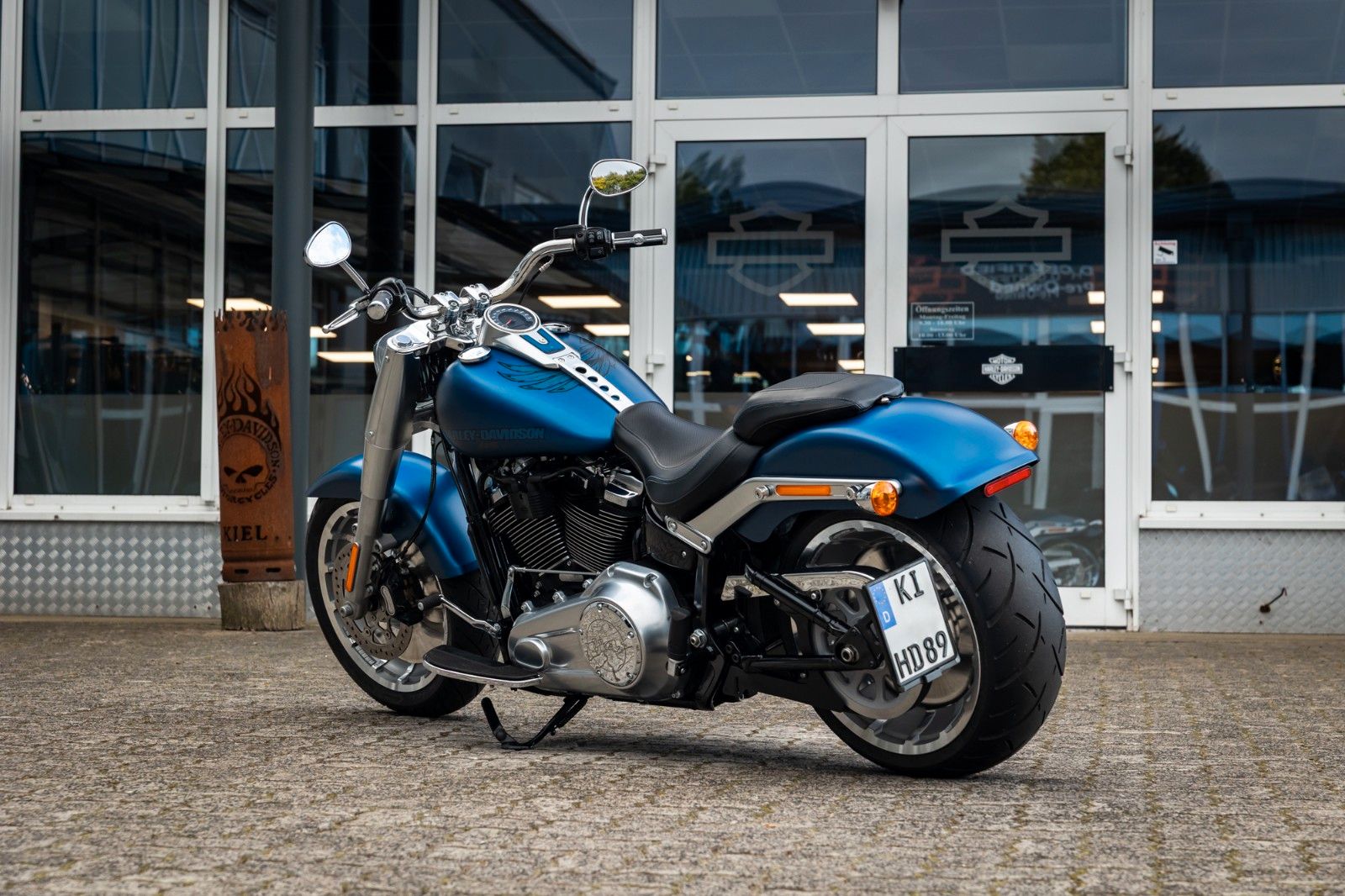 Fahrzeugabbildung Harley-Davidson FLFBS FAT BOY SOFTAIL 114 CUI ANV. JEKILL&HYDE