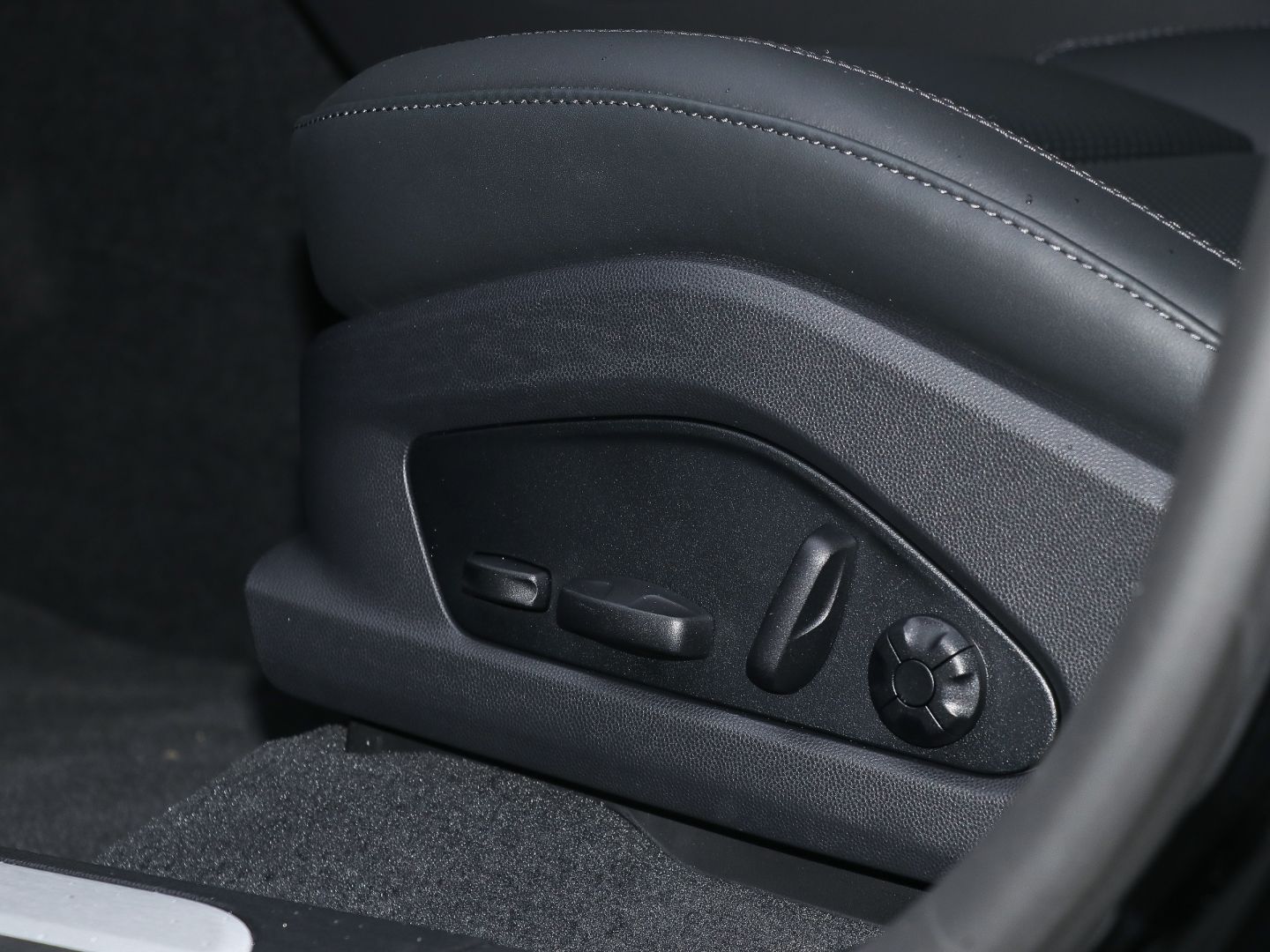 Porsche Macan - Bild 25