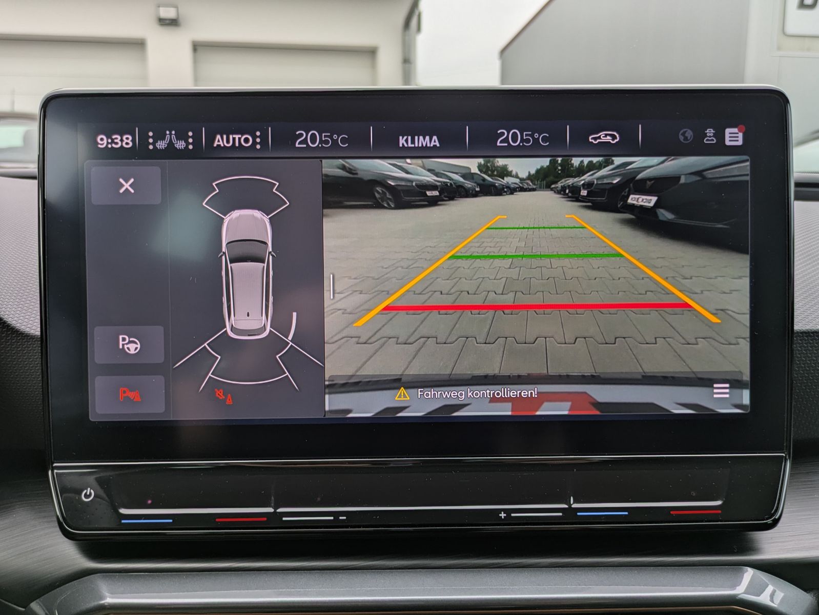 Fahrzeugabbildung CUPRA Leon 1.5 eTSI DSG MATRIX-LED*ACC*AHK*KAMERA*18"