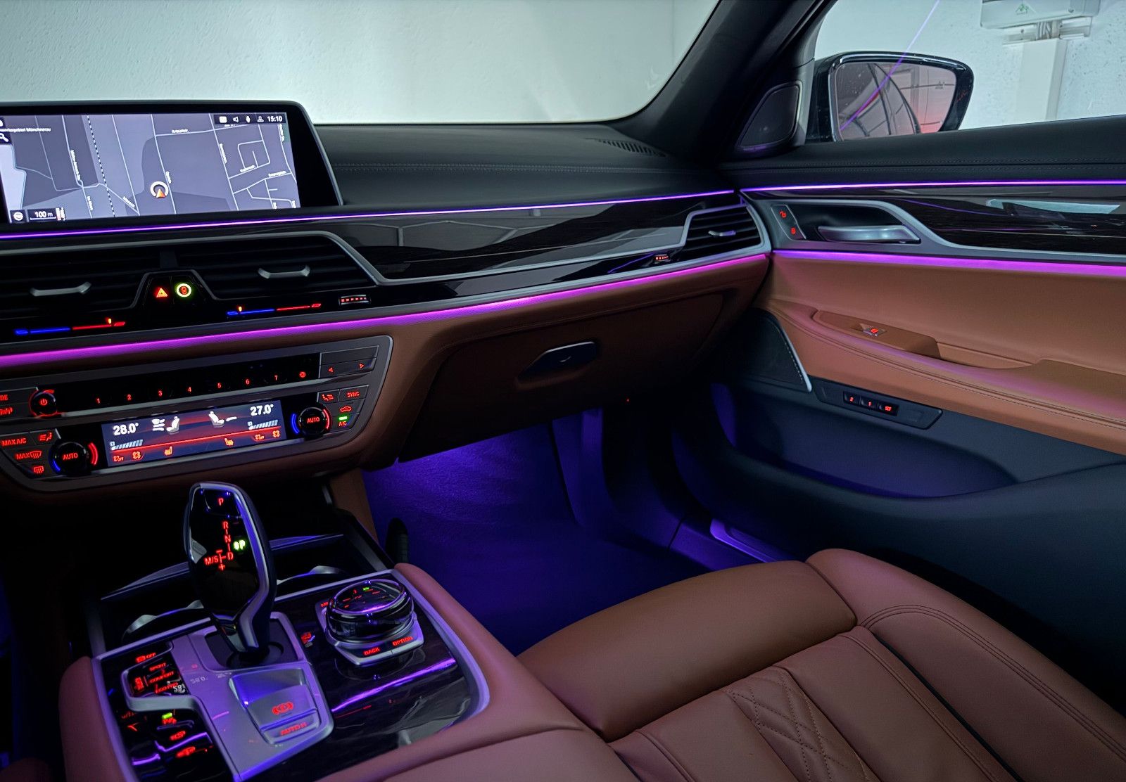 Fahrzeugabbildung BMW 740 d xDrive M SPORT/LASER/HuD/ACC/AHK/LIVE PLUS